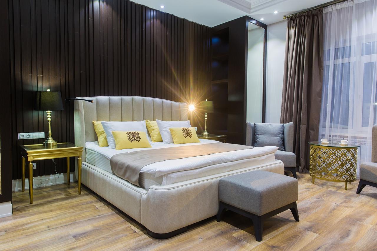 Qonaq Hotel Astana Buitenkant foto